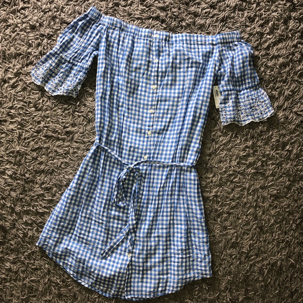 Old Navy Off the Shoulder Dress, Size M, New With Tags